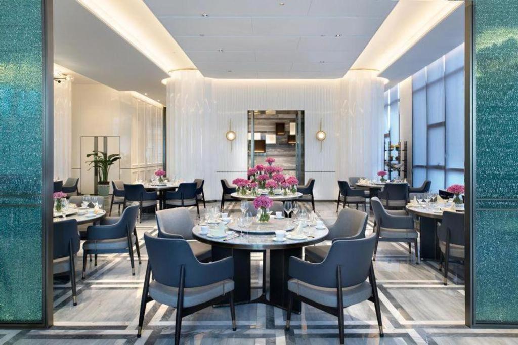 סניה Rock Platinum Sea View Hotel מראה חיצוני תמונה