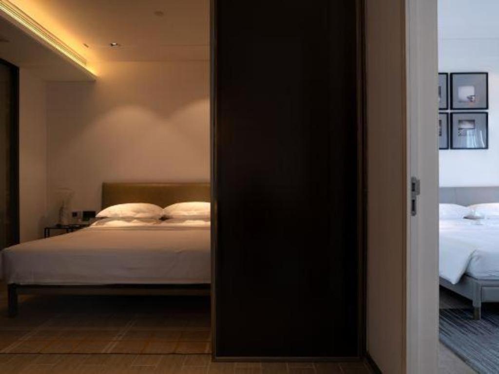 סניה Rock Platinum Sea View Hotel מראה חיצוני תמונה