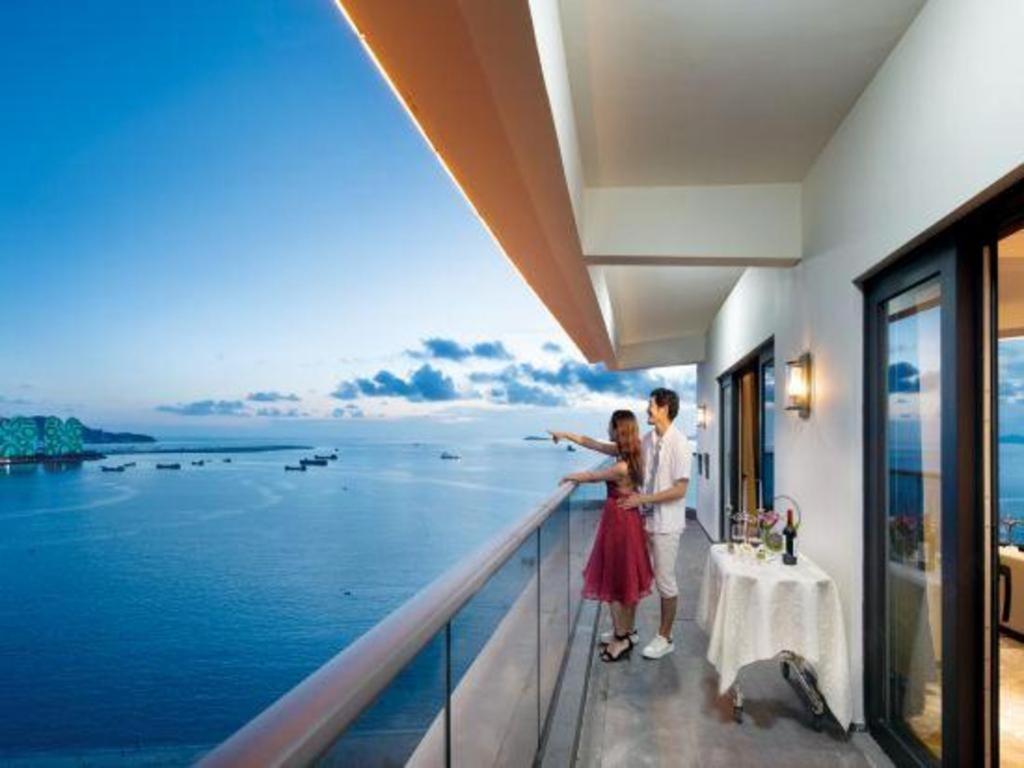 סניה Rock Platinum Sea View Hotel מראה חיצוני תמונה