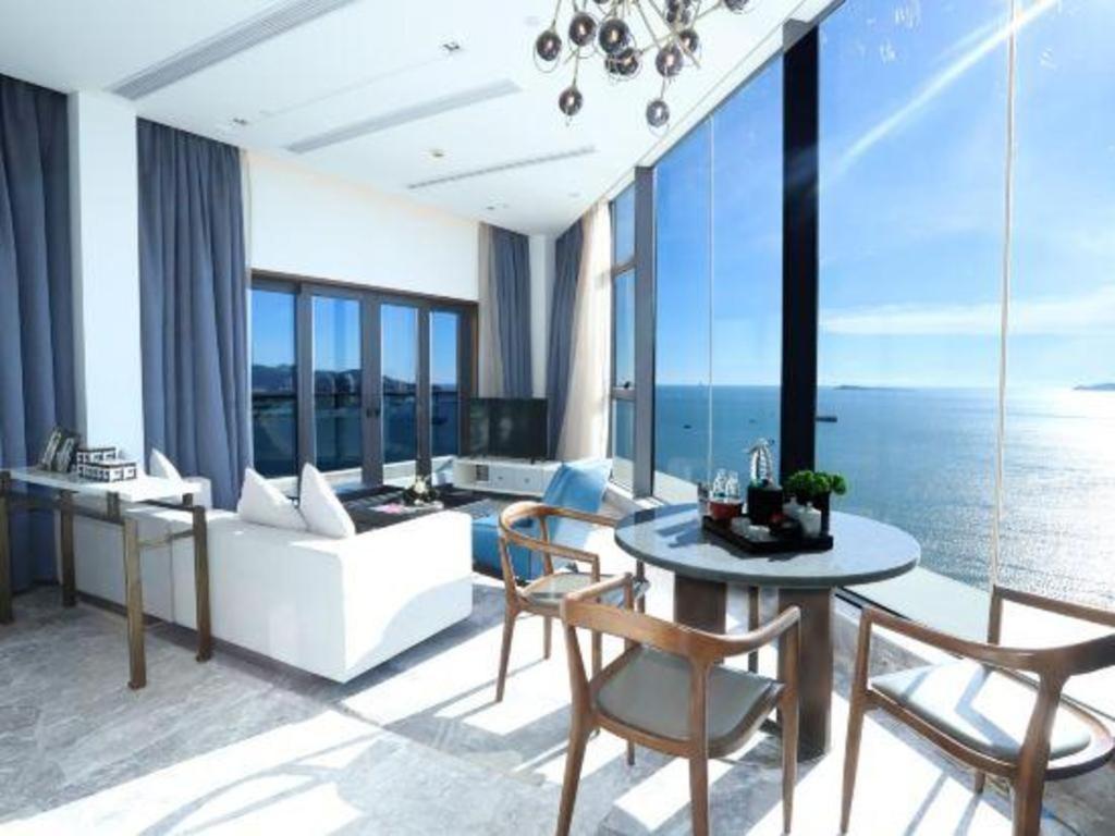 סניה Rock Platinum Sea View Hotel מראה חיצוני תמונה