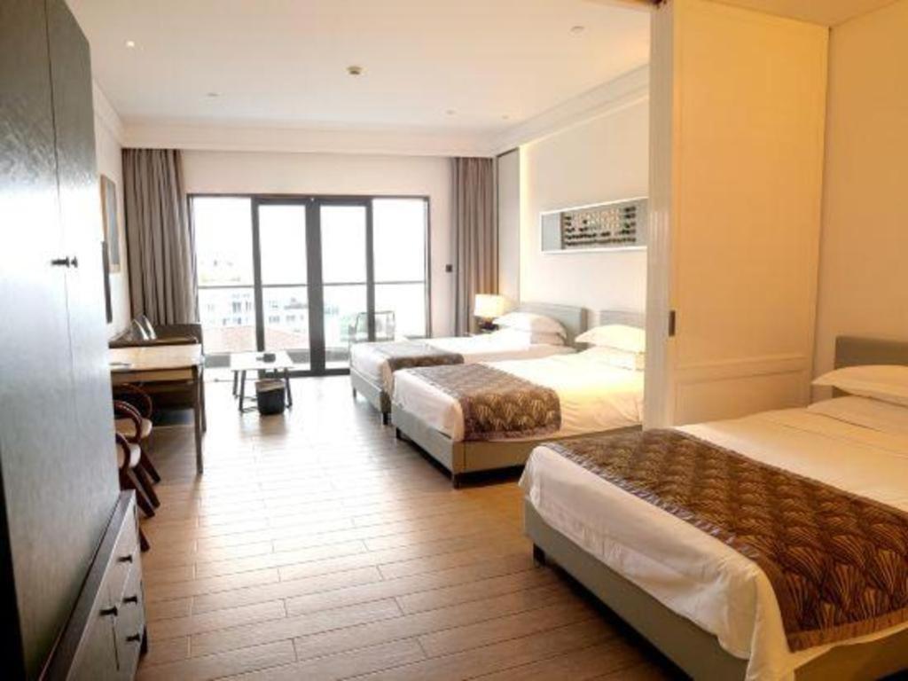 סניה Rock Platinum Sea View Hotel מראה חיצוני תמונה