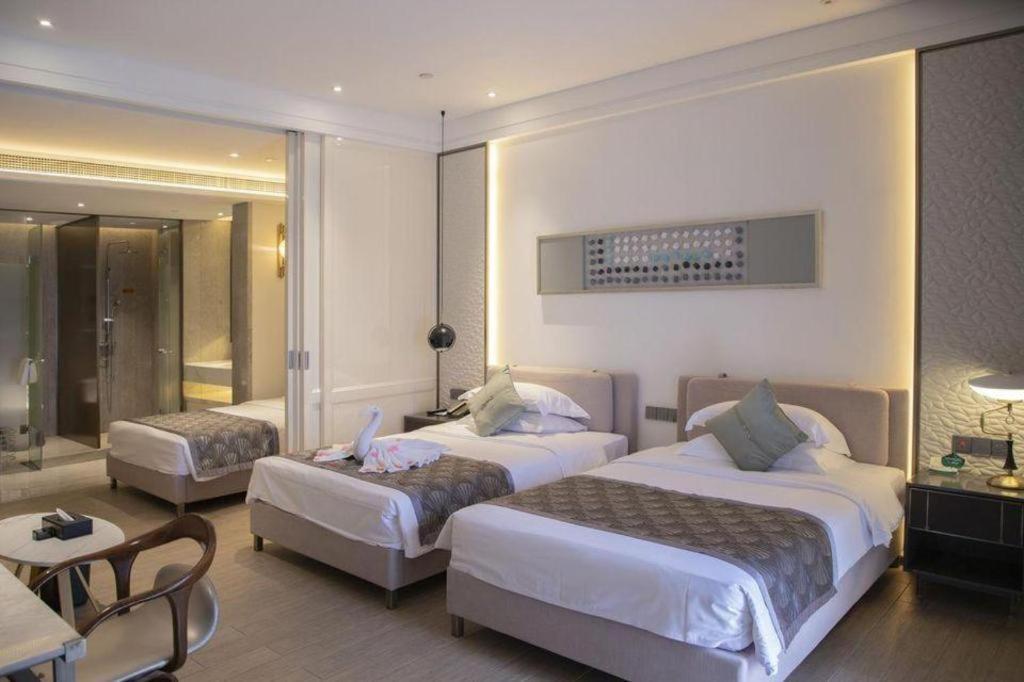 סניה Rock Platinum Sea View Hotel מראה חיצוני תמונה