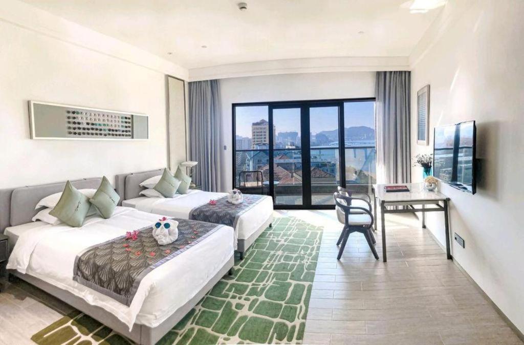 סניה Rock Platinum Sea View Hotel מראה חיצוני תמונה