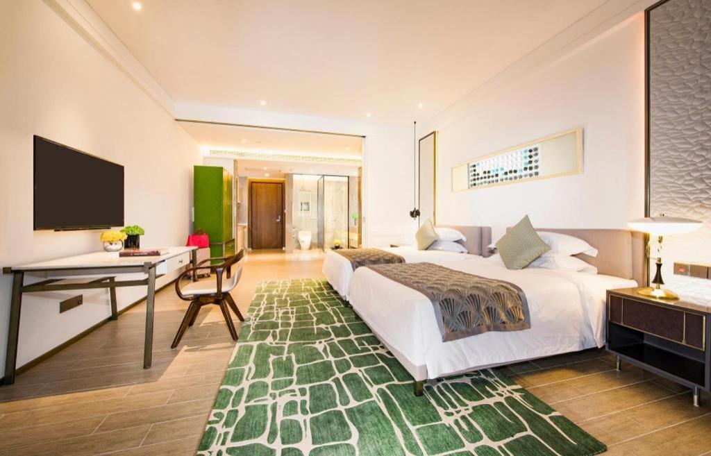 סניה Rock Platinum Sea View Hotel מראה חיצוני תמונה