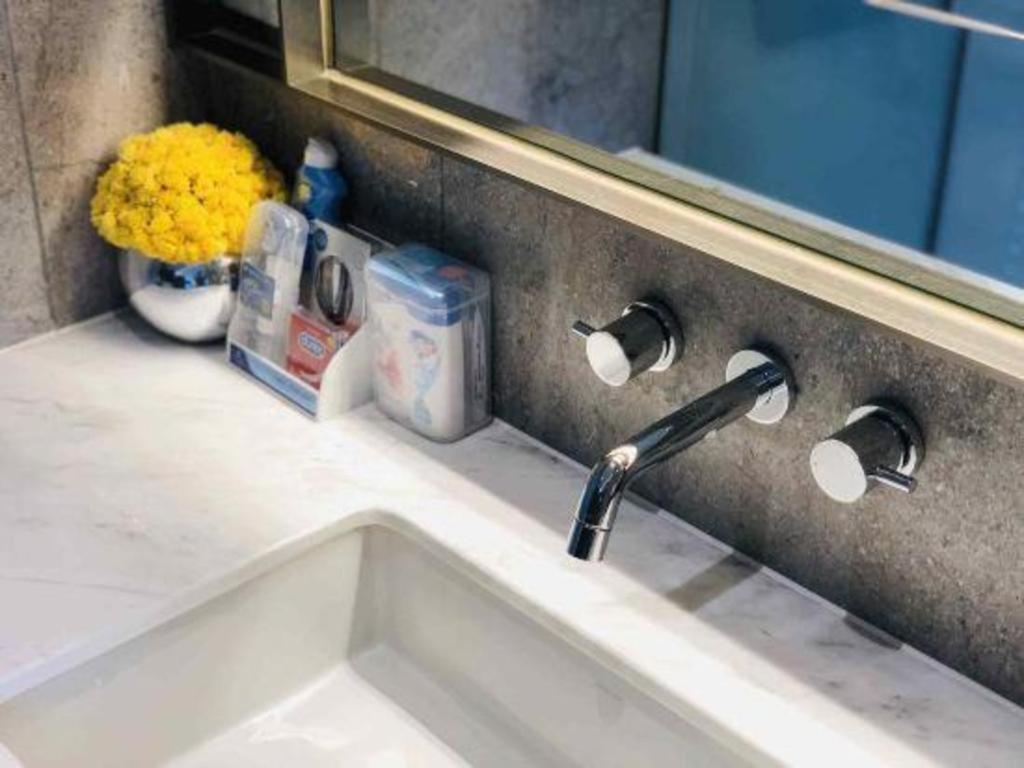 סניה Rock Platinum Sea View Hotel מראה חיצוני תמונה