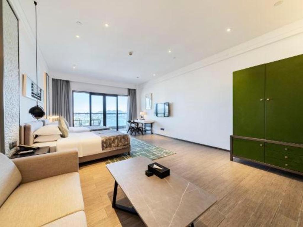 סניה Rock Platinum Sea View Hotel מראה חיצוני תמונה