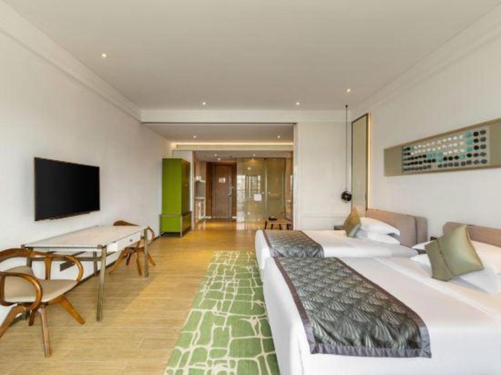 סניה Rock Platinum Sea View Hotel מראה חיצוני תמונה