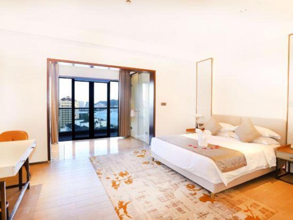 סניה Rock Platinum Sea View Hotel מראה חיצוני תמונה