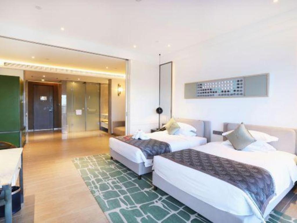 סניה Rock Platinum Sea View Hotel מראה חיצוני תמונה