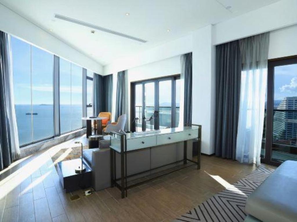 סניה Rock Platinum Sea View Hotel מראה חיצוני תמונה