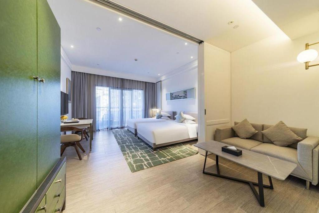 סניה Rock Platinum Sea View Hotel מראה חיצוני תמונה