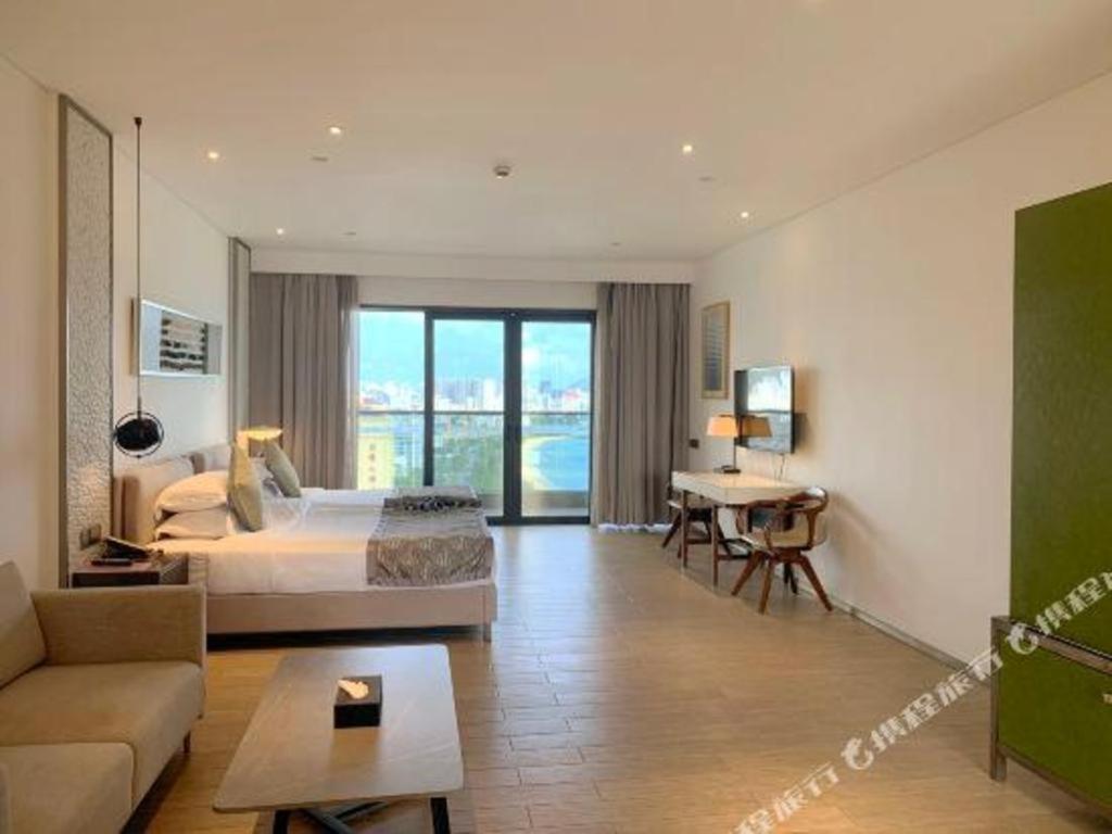 סניה Rock Platinum Sea View Hotel מראה חיצוני תמונה