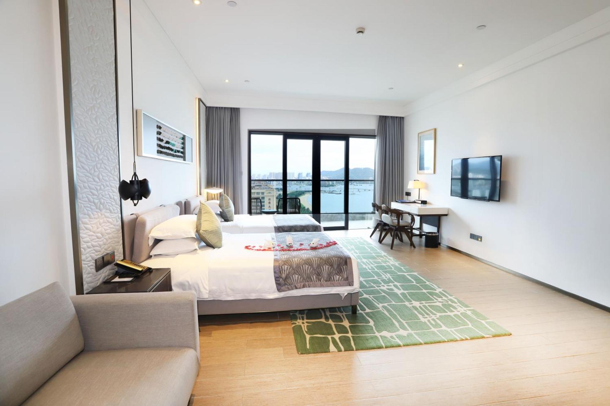 סניה Rock Platinum Sea View Hotel מראה חיצוני תמונה