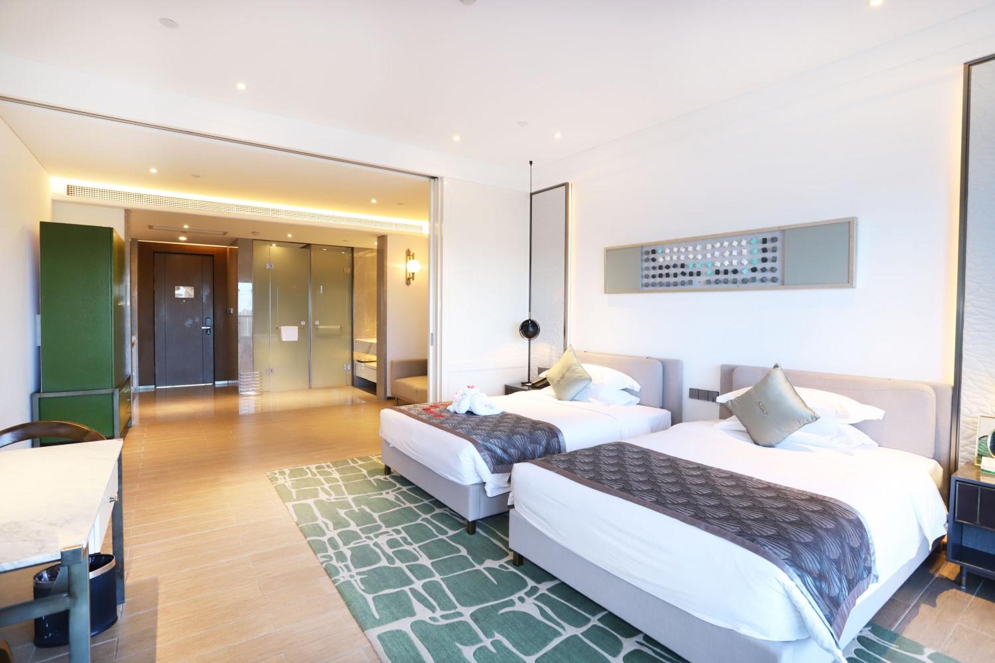 סניה Rock Platinum Sea View Hotel מראה חיצוני תמונה